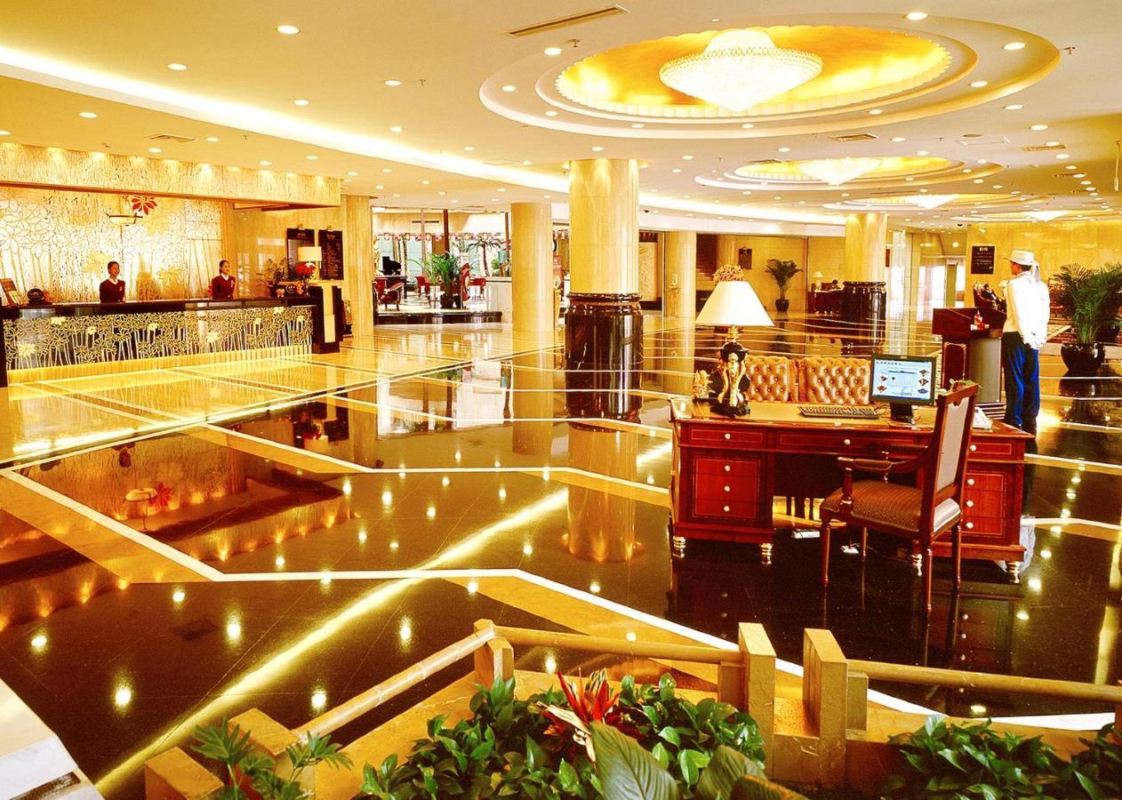 Royal International Hotel Urumqi Eksteriør billede